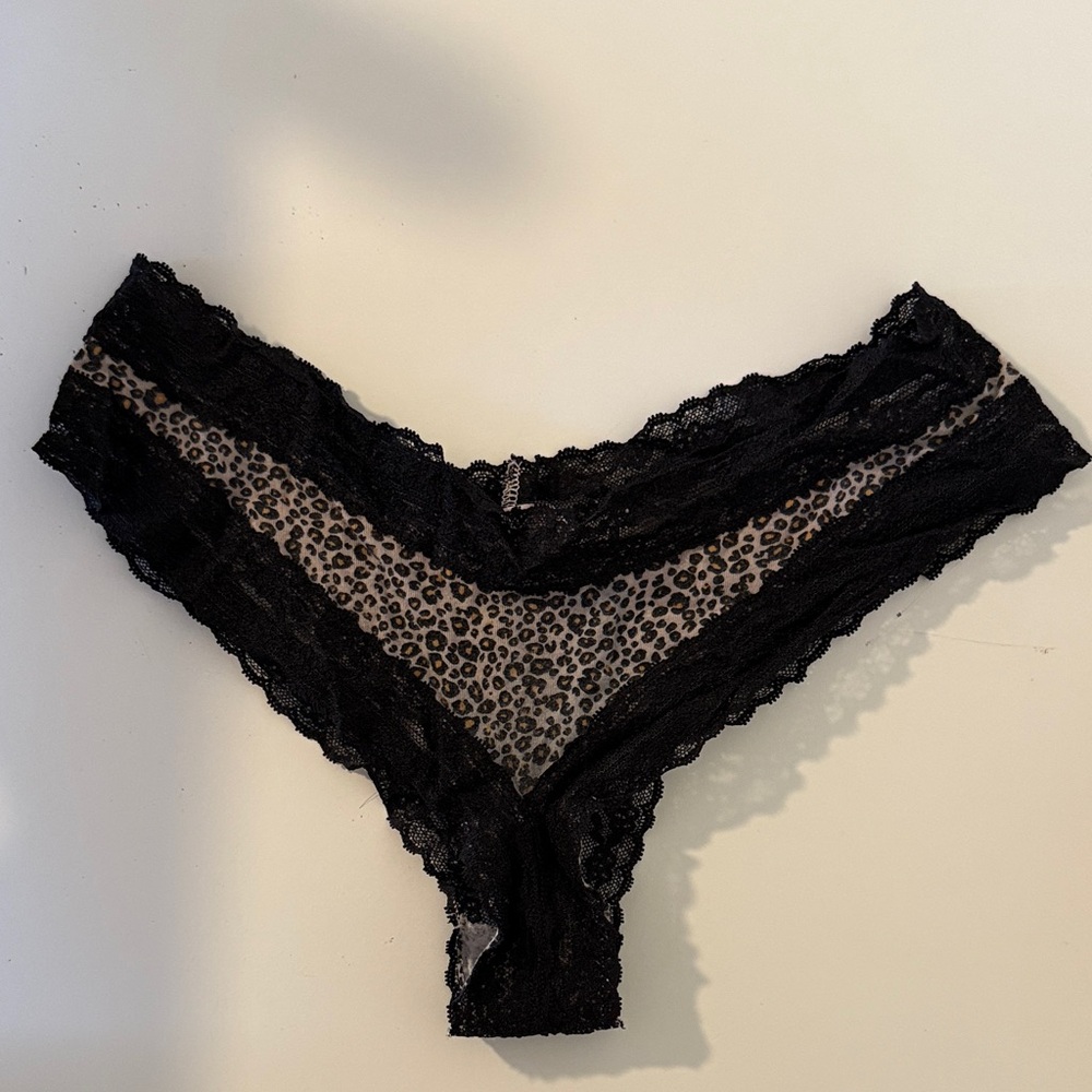 Victoria's Secret Cheeky Black Lace Leopard Panties